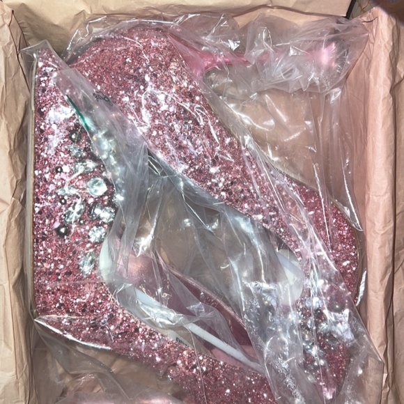 Mui Mui Pink New Glitter Crystal Embellished Pointed Pumps - Picture 5 of 8